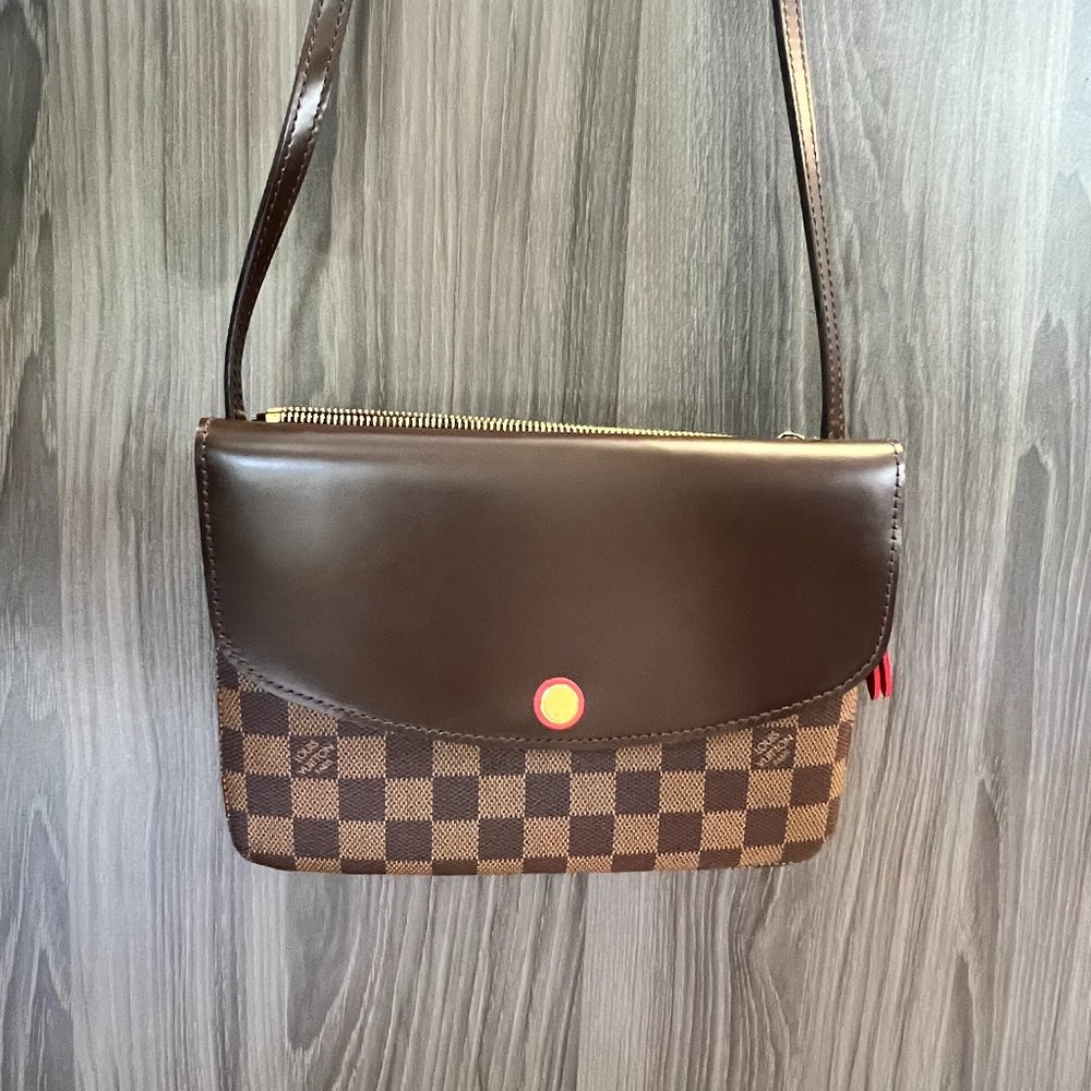 Louis Vuitton crossbody bag